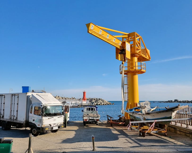 heavy duty crane lifting modular small house