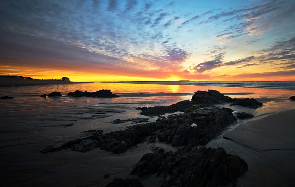 충남 성환읍 과수원 농막, 여름 냉방비 줄이는 3중 유리 창호 활용법