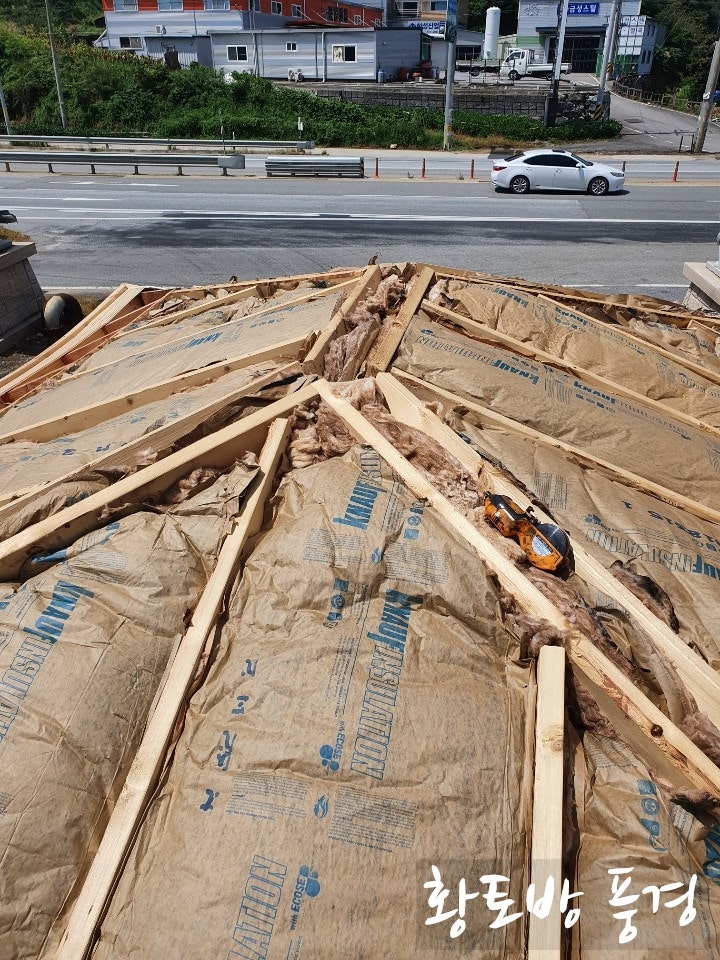 친환경 이동식 황토방 작업 일지 5 (지붕 기와,데크 작업)