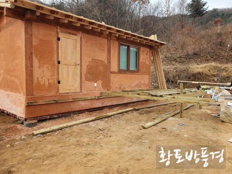 목천 가마솥 부뚜막이 있는 황토방 마무리 작업