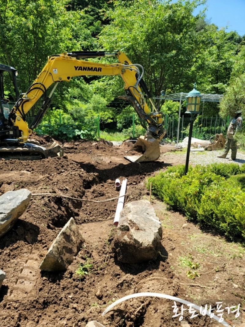 공주 마곡사 부근에 6평 농막 공사 중입니다~~